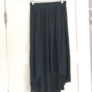 Aritzia high low skirt (Talula)